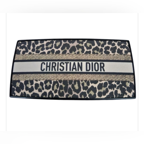 Christian Dior Mitzah Edition In Leopard Print Case Eyeshadow Palette NEW - Picture 2 of 5